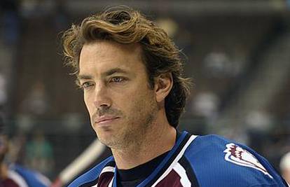 Sakic prekida karijeru nakon 20 godina u NHL-u