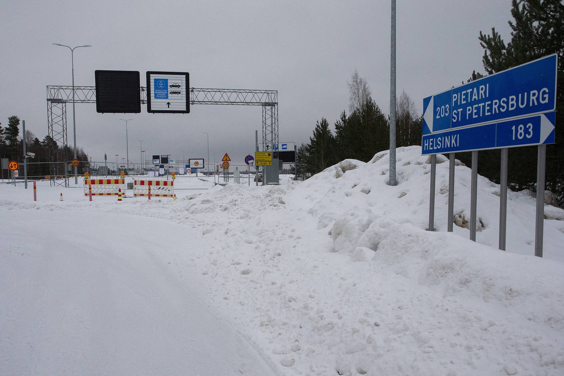 FILE PHOTO: Closed crossing on Finland's border with Russia, in Virolahti