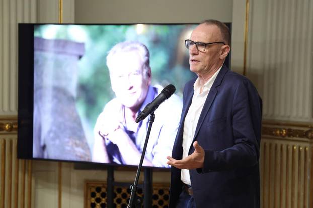 Zagreb: Održana komemoracija za filmskog redatelja Zrinka Ogrestu