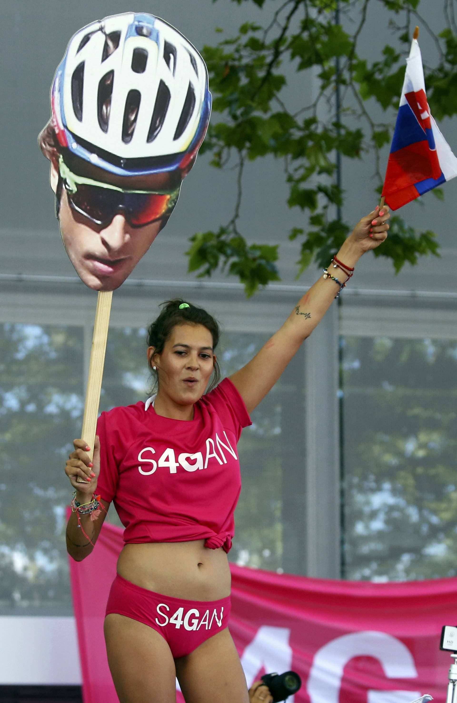 Cycling - Tour de France cycling race - Stage 16 from Moirans-en-Montagne, France to Berne, Switzerland