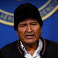 Morales najavio svoj odlazak, a vojska traži mir i stabilnost