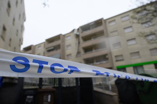 Zagreb: Olujno nevrijeme oštetilo krov zgrade na Horvaćanskoj cesti na Vrbanima