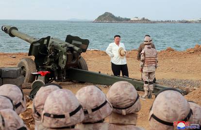 Vojska Južne Koreje: S. Koreja ispalila topničke granate sa svoje istočne i zapadne obale