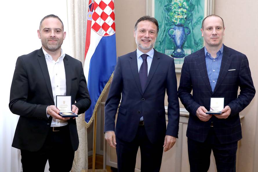 Zagreb: JandrokoviÄ primio rukometne suce koji su sudili finale Svjetskog prvenstva