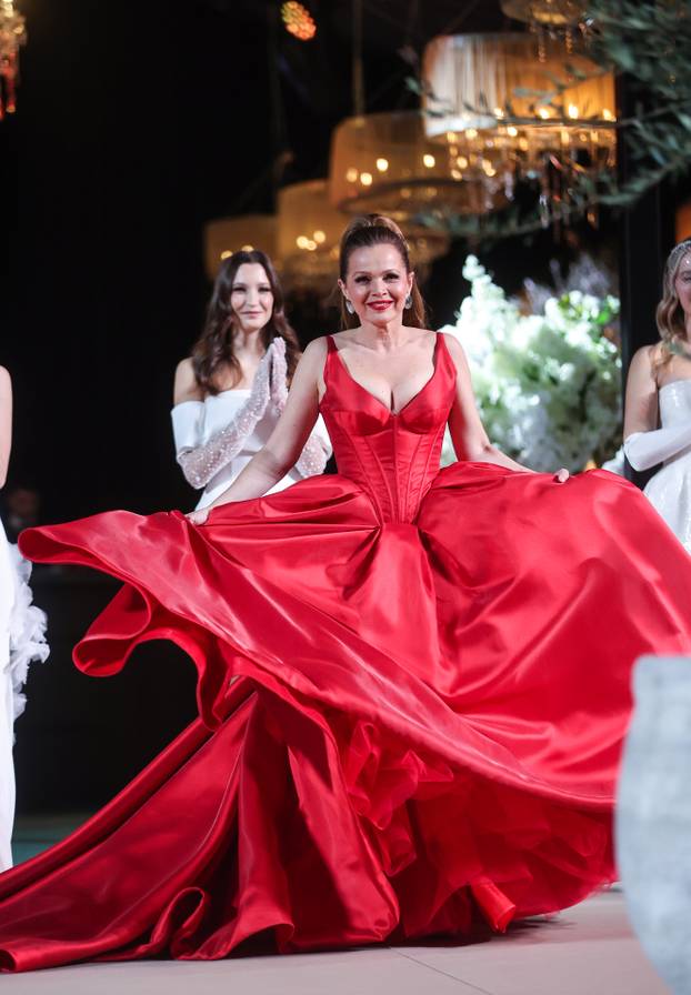 Zagreb: U sklopu Sajma vjenčanja održana gala VIP revija i donatorska akcija