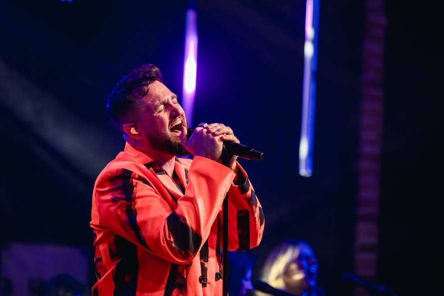 Matija Cvek: Za heroje ću pjevati iz srca, pokušati ih svojom glazbom sve zagrliti...