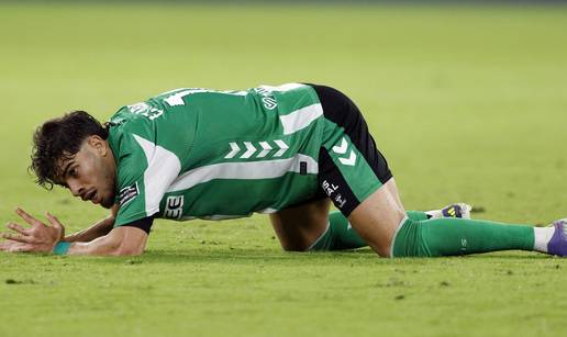 Panika u Betisu uo&ccaron;i Dinama: Ponajbolji igra&ccaron; skoro propustio let za Zagreb. Zaspao je...