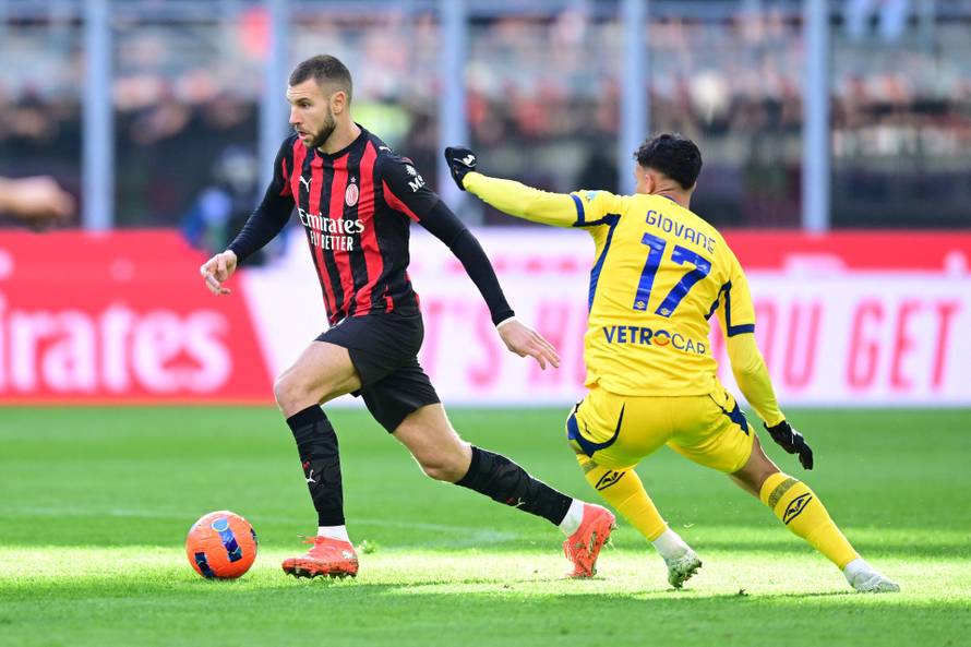 Serie A - AC Milan v Hellas Verona