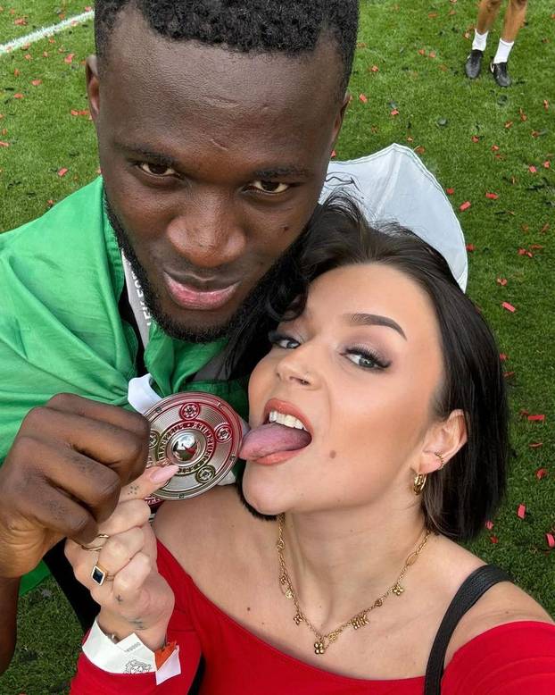 FOTO Ostavila zvijezdu Bayera kad je čula komu hoće ostaviti imovinu? On tvrdi: To su laži...