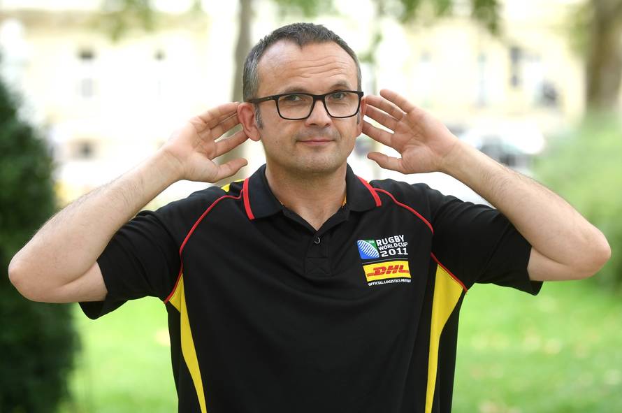 'Doček Vatrenih prevodio sam 10 sati, a onu pjesmu 65 puta'