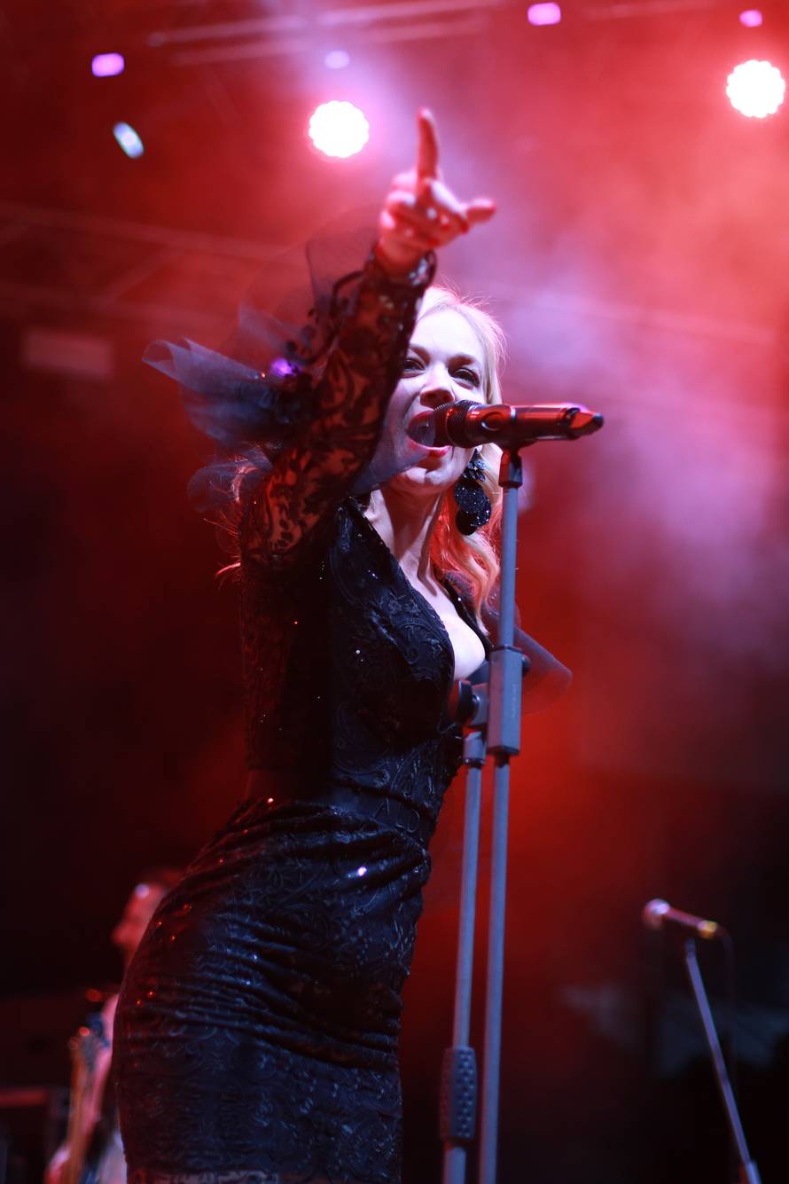 Frankfurt: Jelena Rozga nastupila u Fraport areni na Hrvatskoj noÄi