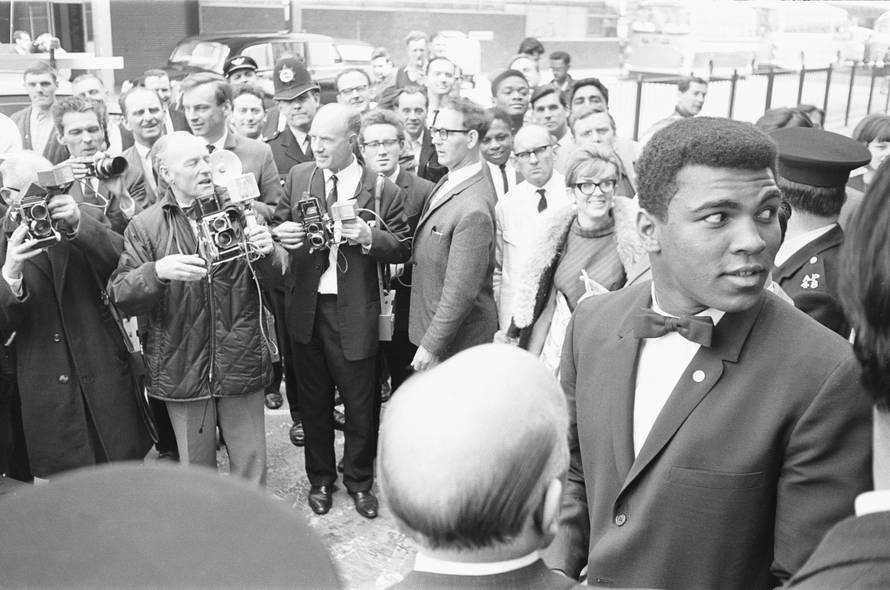  US boxer Muhammad Ali (formerly Cassius Clay) is pictured at his West End Hotel during his stay in London, Britain to fight Henry Cooper