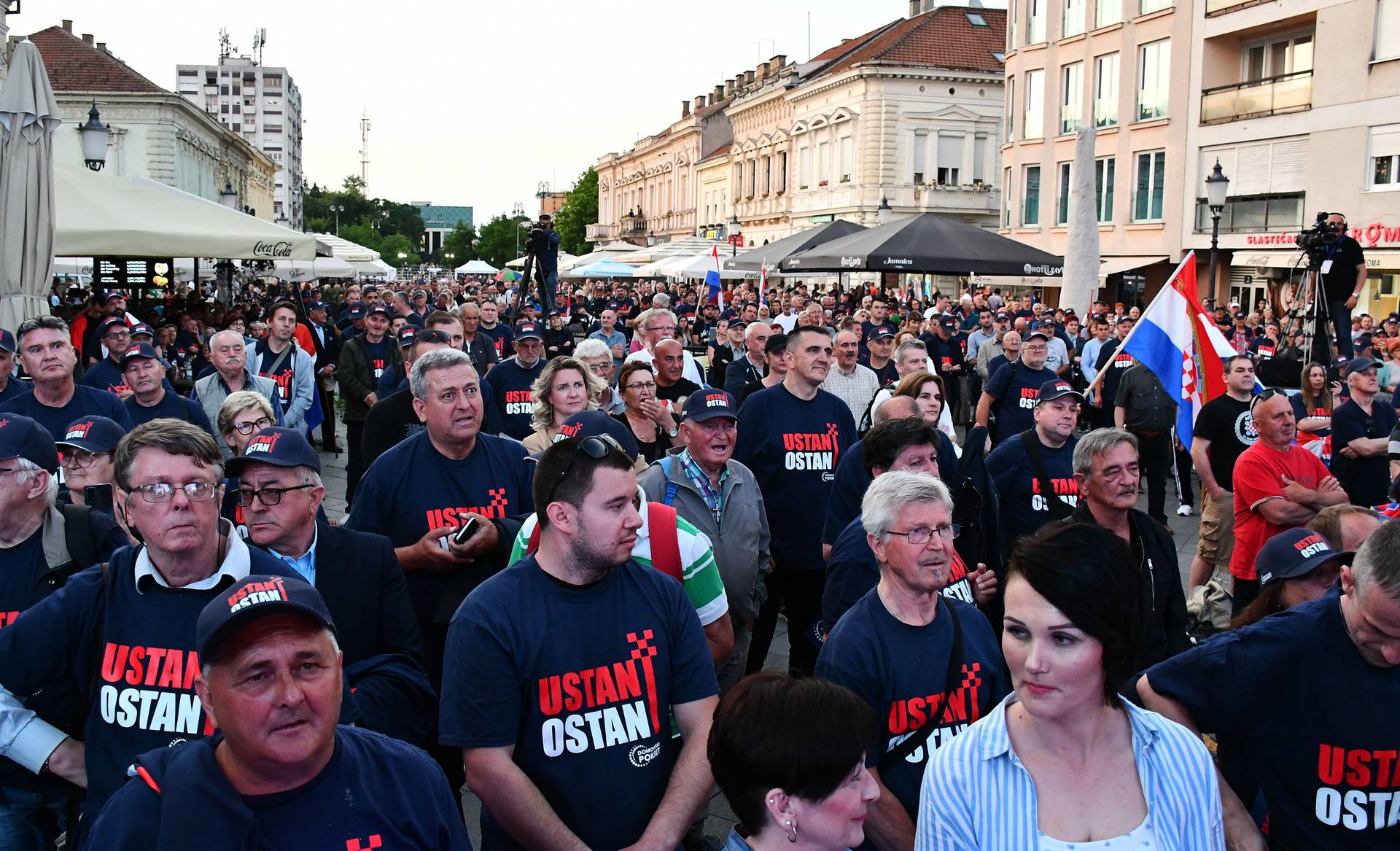 Slavonski Brod: Veliki skup Domovinskog pokreta pod nazivom "Ustani i ostani"