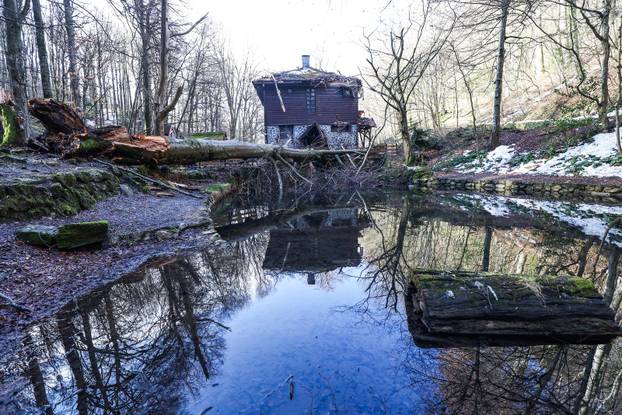 24sata Zagreb: U nevremenu oštećeno izletište Kraljičin zdenac