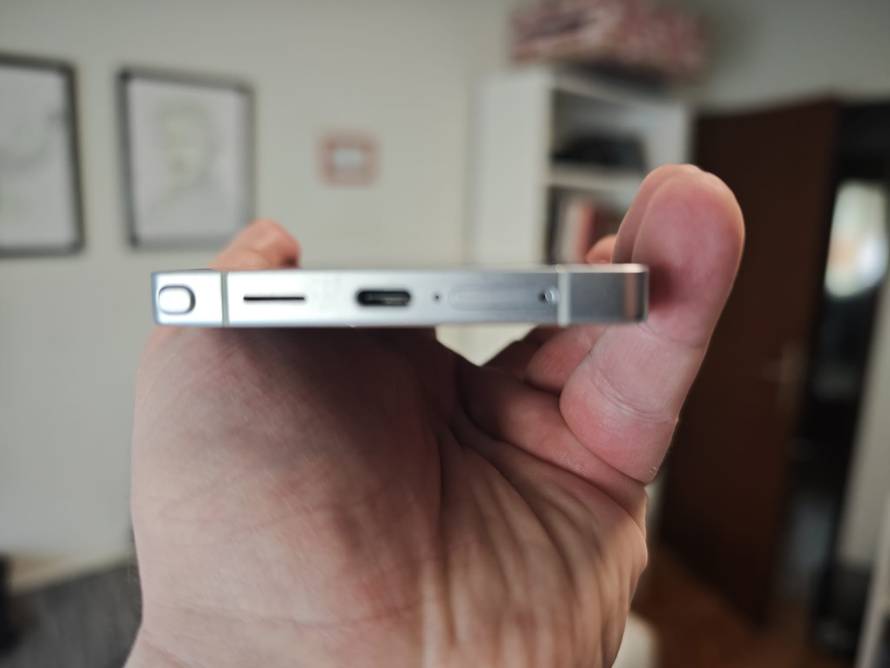 Godinu dana kasnije: Kakav je Samsung Galaxy S25 Ultra