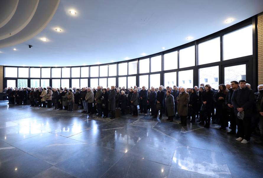 Milana Sijerkovića ispratili su uz pjesmu 'Tamo da putujem'