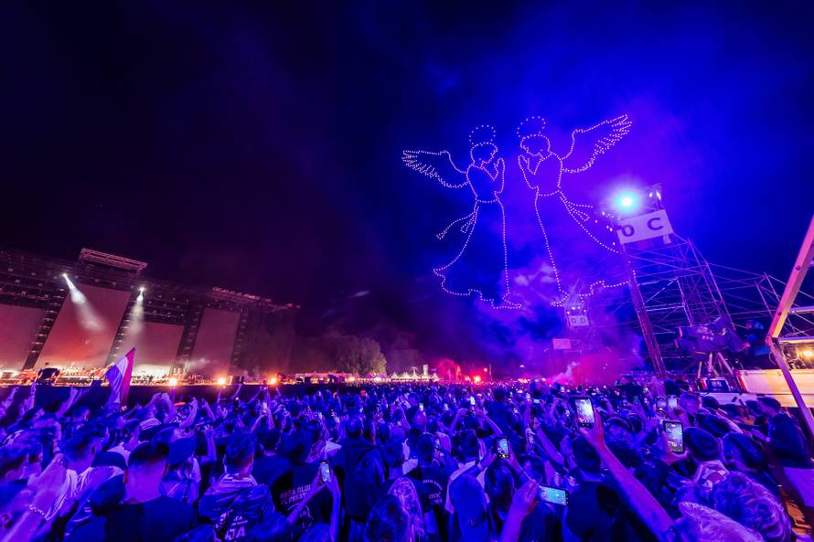 Scenografija dronovima na koncertu Marka Perkovića Thompsona