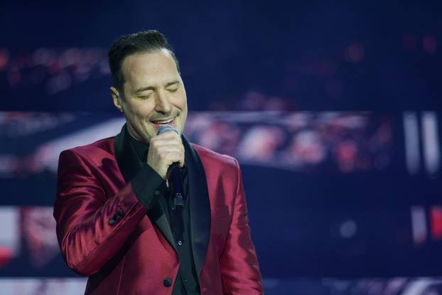 Zagreb: Peđa Jovanović održao koncert u Areni