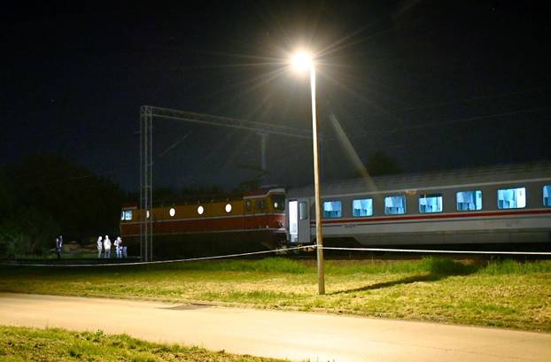 Slavonski Brod: Dvije žen​ske osobe poginule u naletu vlaka​.