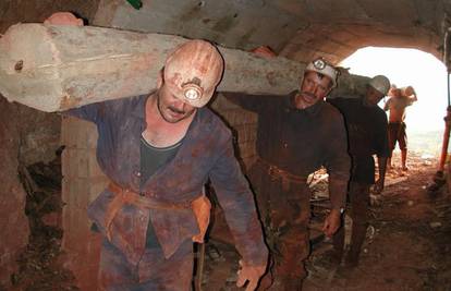 U dva ukrajinska rudnika 25 poginulih i 12 nestalih radnika