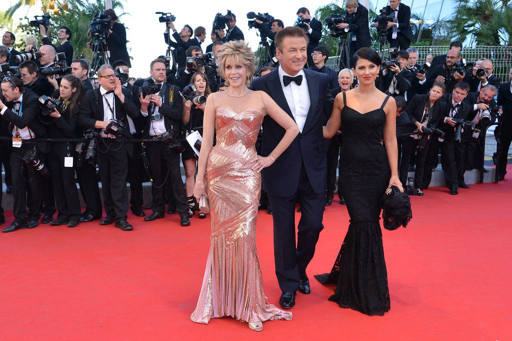Spasitelj Alec zaručnicu nosio u naručju na tepihu u Cannesu