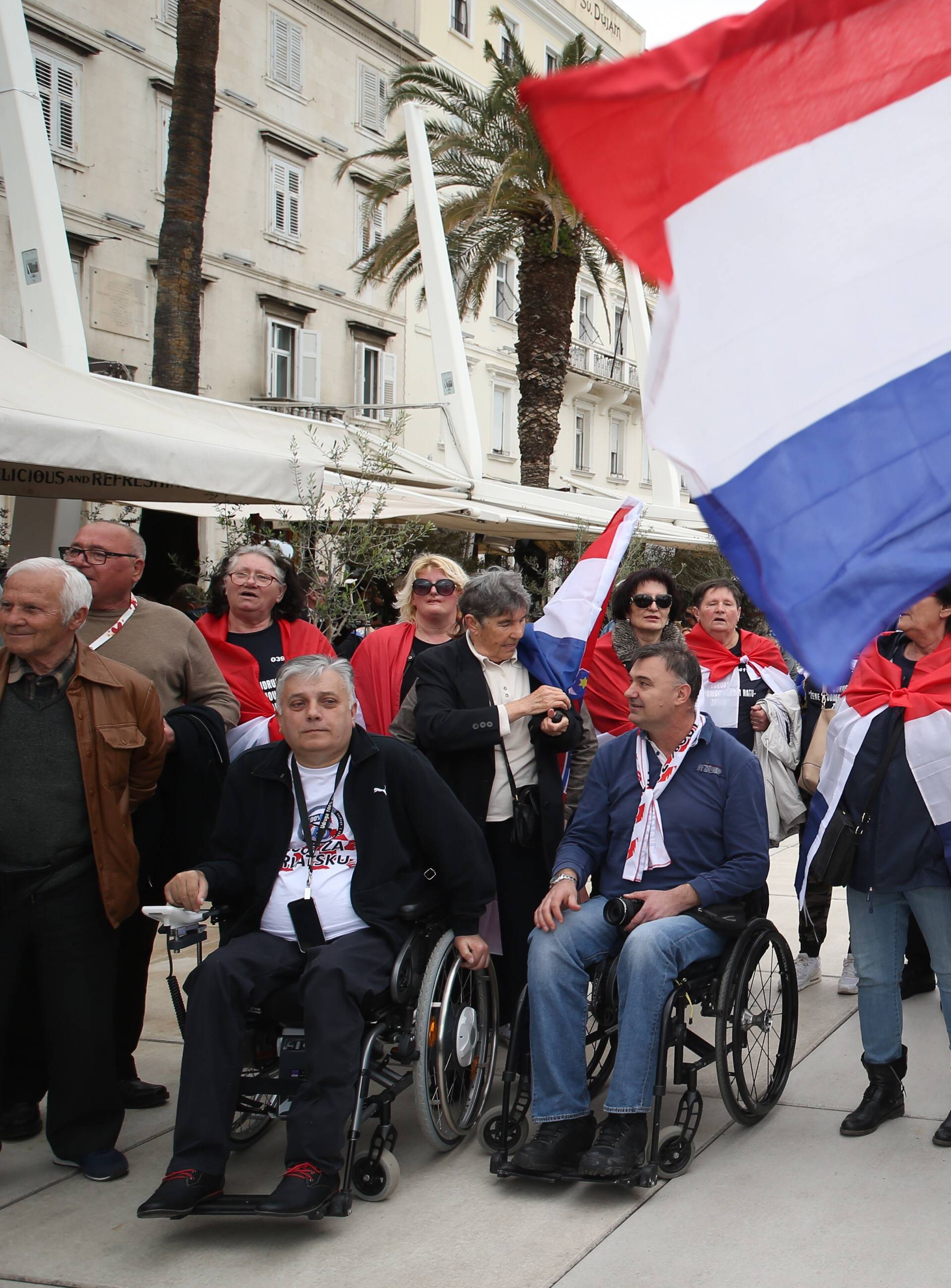 "Dok se premijer liječio od anemije, liječila sam branitelje"