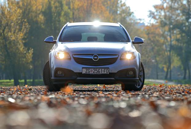 Opel Insignia Na Testu Veliki Karavan Koji Eli Biti Crossover Sata