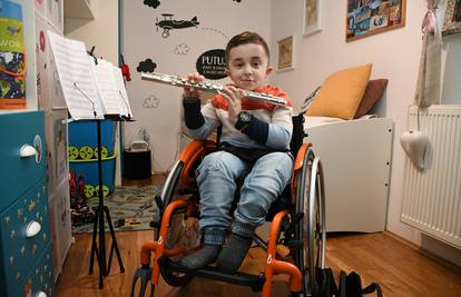 Gabrijel (10) je čudo od  dječaka: 'Sviranje flaute me nadahnjuje'