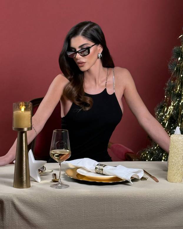 FOTO Koga ljubi Petković? Bila je to ljubav na prvi intervju, Iva ga je zavela pred kamerama