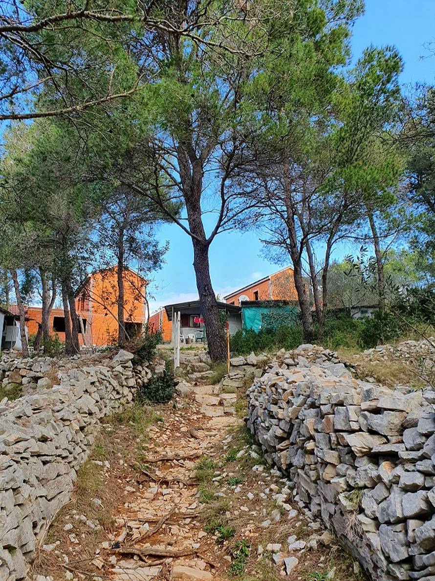 Pobjegle od korone: 'Sara ima niz dijagnoza, hvala na pomoći'