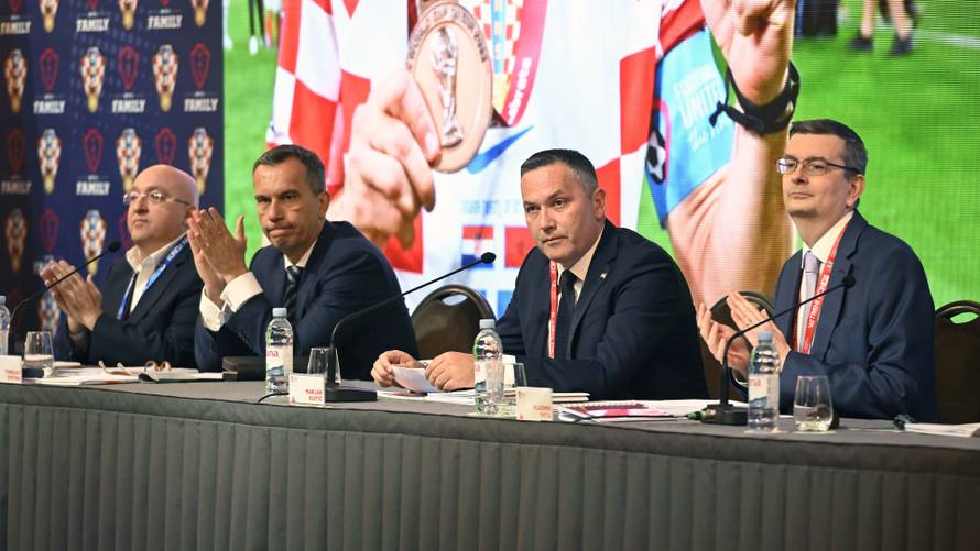 HNS se pohvalio rekordnom zaradom i otkrio na što će trošiti novac. Uefa istaknula problem