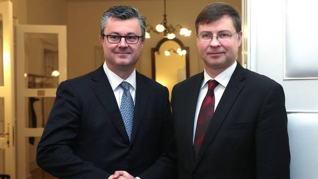 Orešković: Zbog prošle Vlade nam prijete korektivne mjere