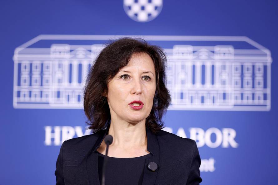 Zagreb: Anka Mrak Taritaš i Dalija Orešković traže ostavku ministra demografije i useljeništva