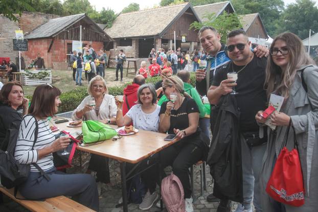 Zmajevac:  Vinski Bor maraton