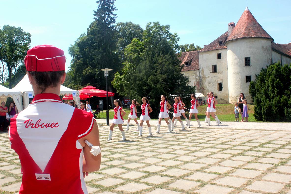 Subota u Jaski uz vrhunski roštilj i koncert Opće opasnosti