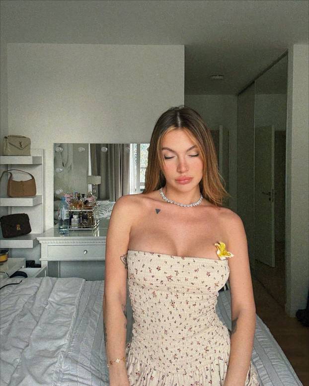 FOTO Influencerica šokirala: 'Dečko nogometaš i ja vodimo ljubav po sedam puta dnevno'