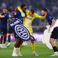 VIDEO Petar Su&ccaron;i&cacute; s Interom je osvojio duplu krunu u Italiji, a trofej donijela ikona 'vatrenih'
