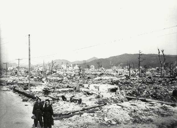 Hiroshima nach Atombombe / Zerstörungen…
