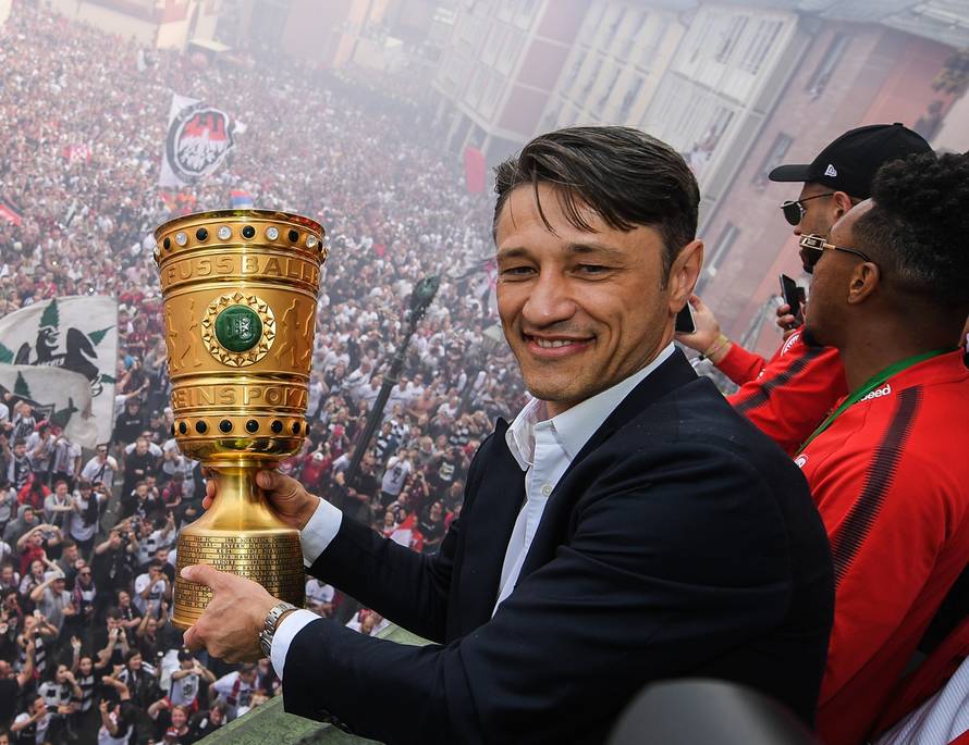 Eintracht Frankfurt wins German DFB Cup final