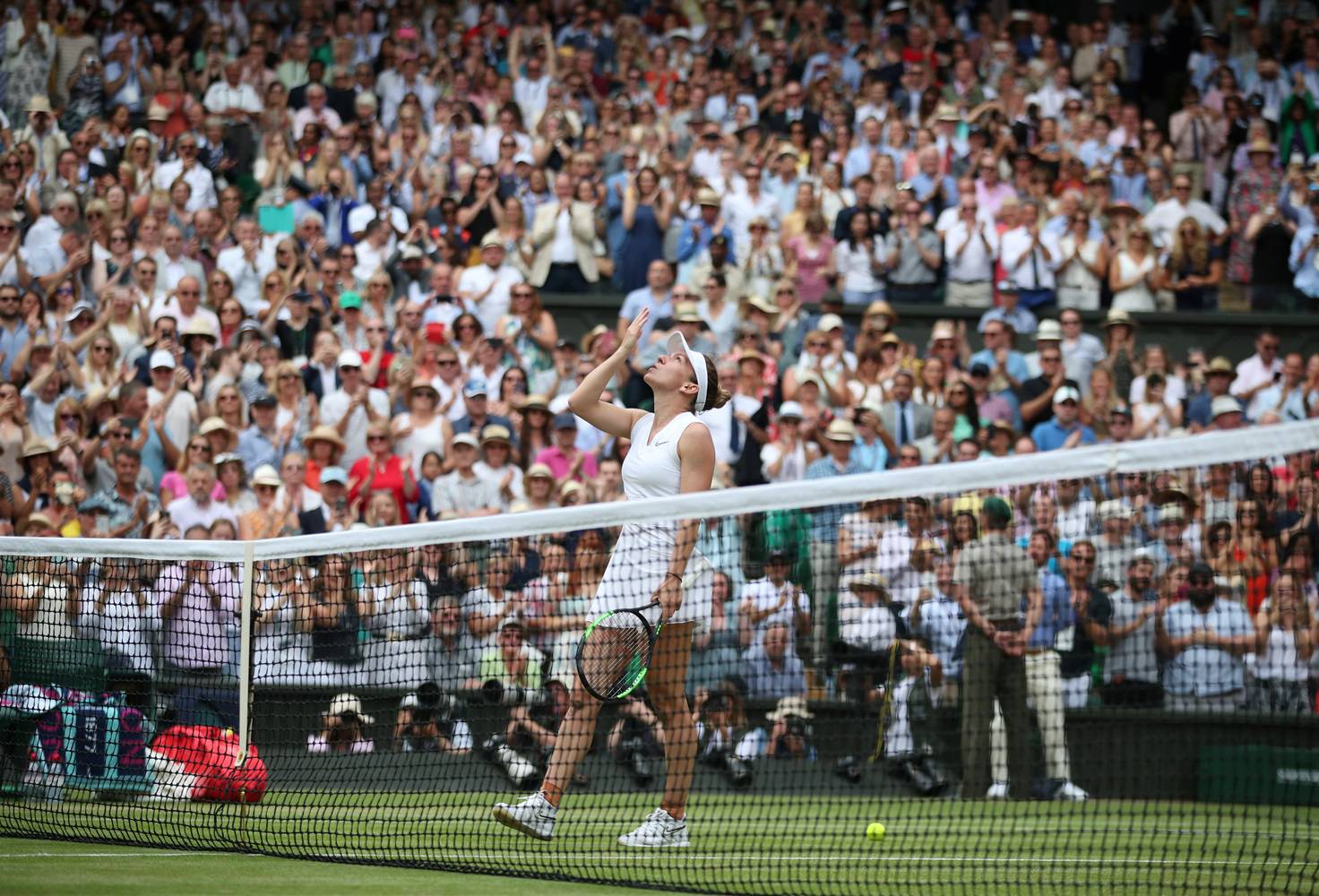 Halep pomela Serenu! Uzela je prvi Wimbledon za 55 minuta