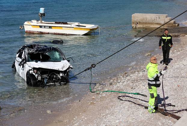 Iz mora kod Senja izvučen automobil u kojem je poginulo četvero stranih državljana