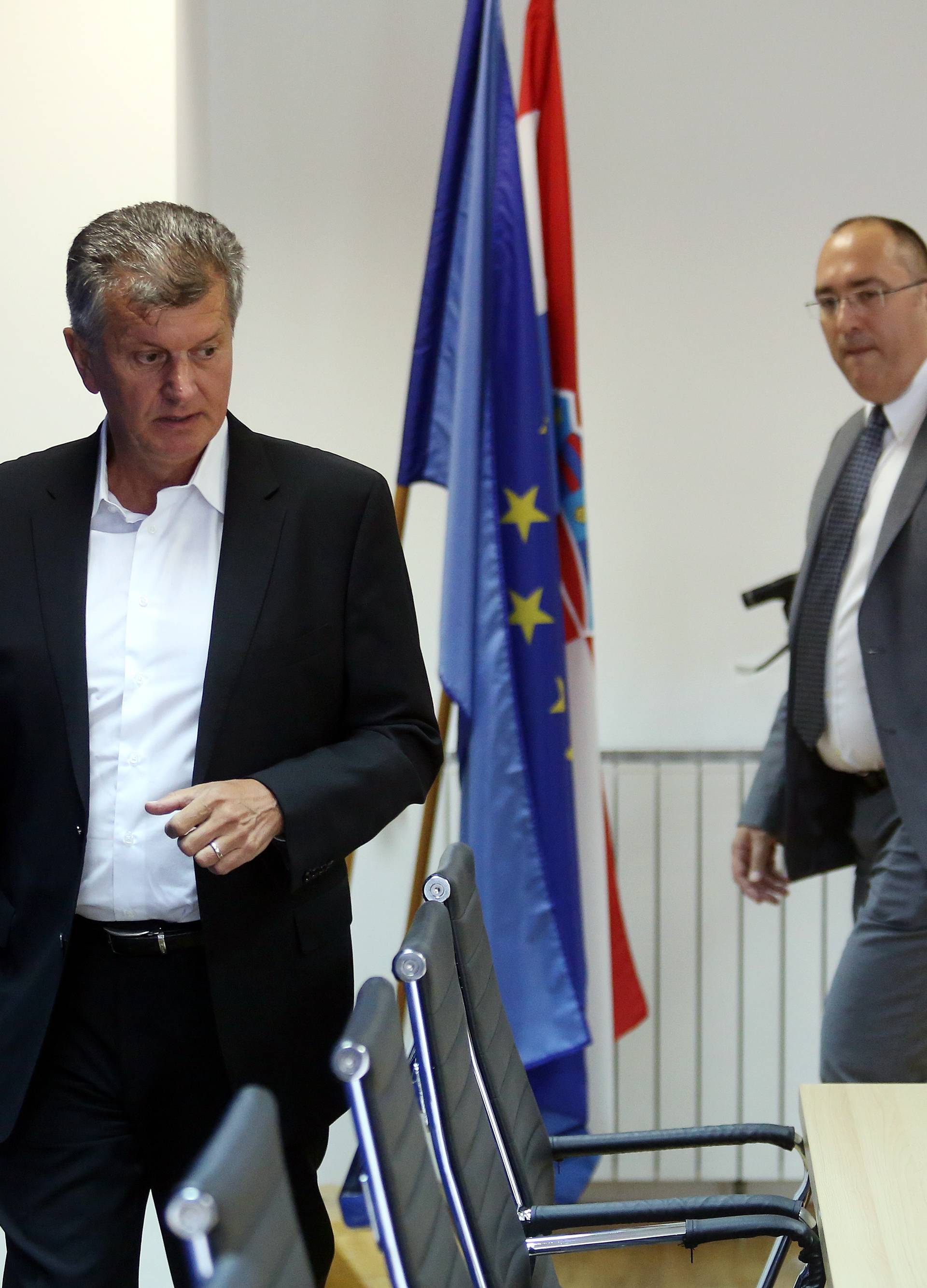 Zagreb: Ministar KujundÅ¾iÄ ne podnosi ostavku - sustav je funkcionirao prema regulativi