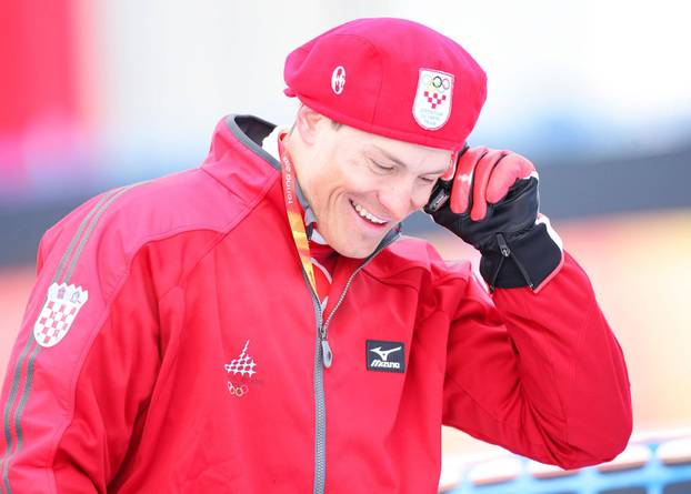 ARHIVA - Janica zlatna u kombinaciji