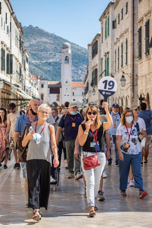Broj turista u Dubrovniku još se uvijek ne smanjuje