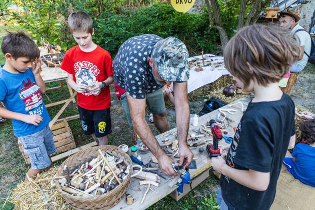 Kozjak : Održan 20. Slama festival - Obitelj 