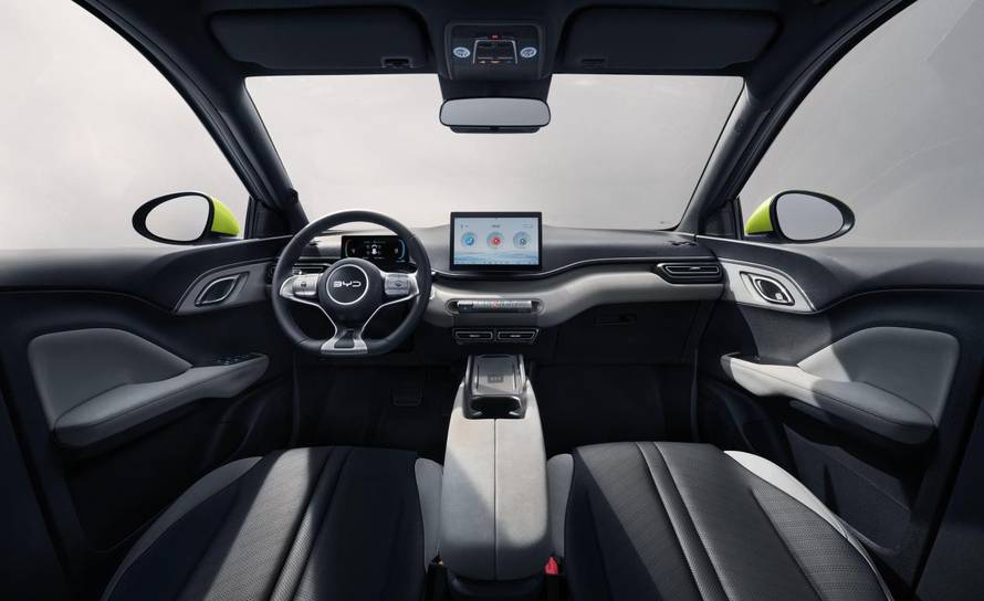 BYD slavi proizvodnju rekordnog milijuntog DOLPHIN SURFA