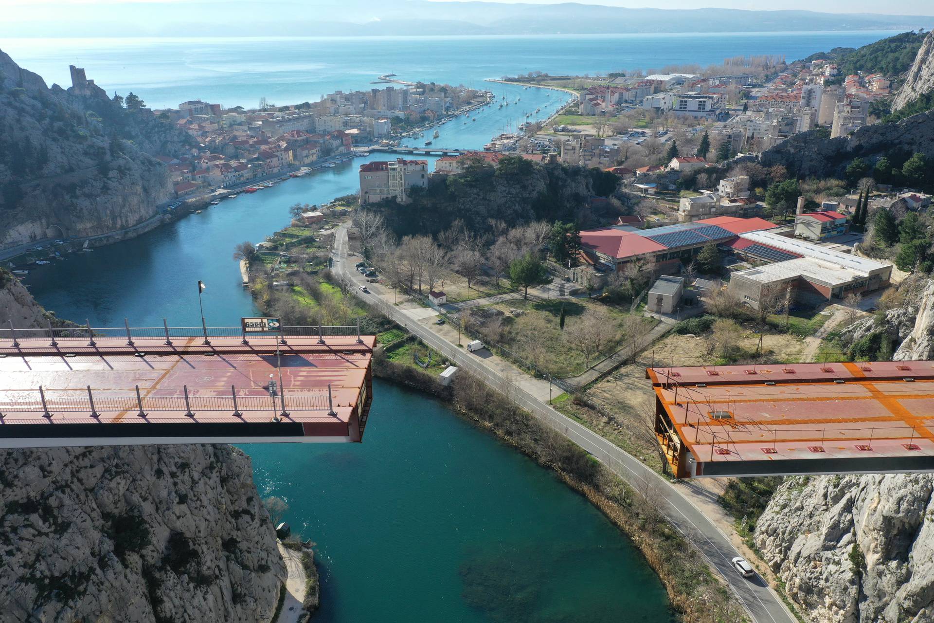 Fotografije iz zraka radova na mostu iznad Omiša 