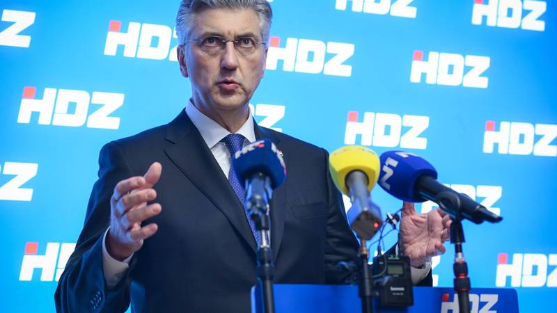 'Briselski ćato' promovirao se u lidera desnice. To je priča i o drugim diplomatima u politici