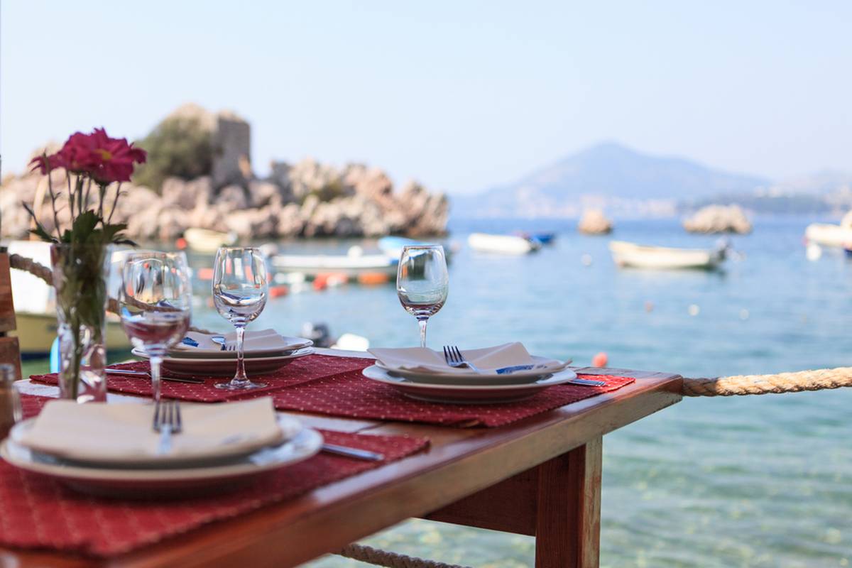 Unatoč koroni u Hrvatsku stižu turisti: Evo kako možete poboljšati rad svog restorana