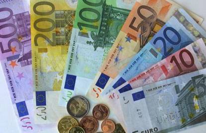 Standard&Poor's smanjiio kreditni rejting Hrvatskoj